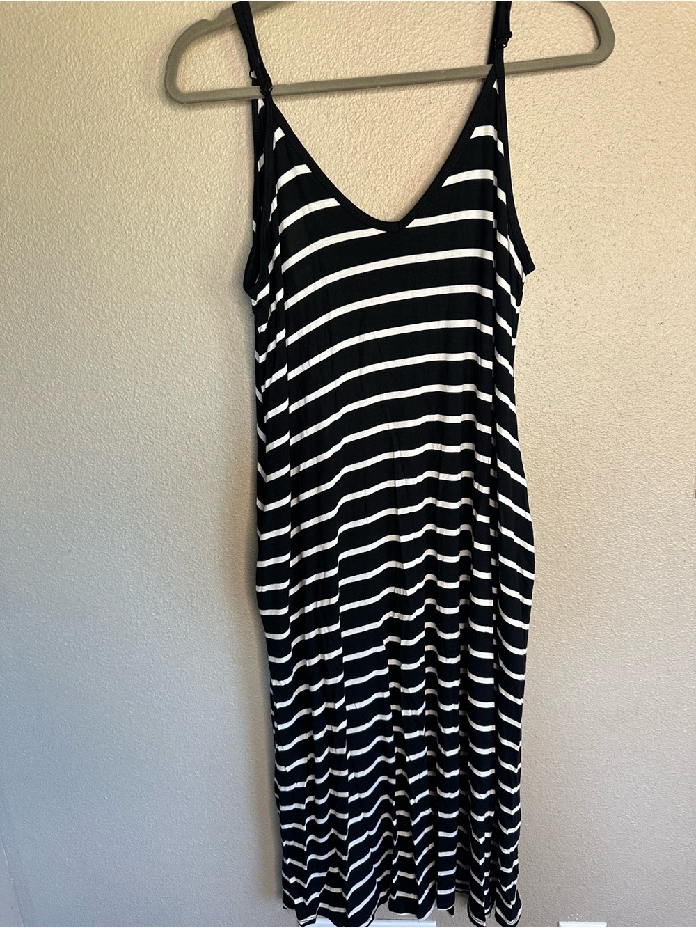 Zenana Outfitters Black and White Striped V-Neck Maxi Dress